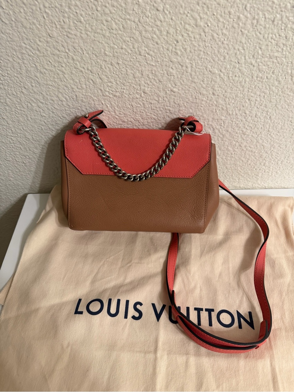 Louis Vuitton Coral Pink and Tan Crossbody Bag - Picture 2 of 11